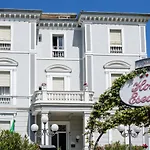 Esedra Hotel 3*