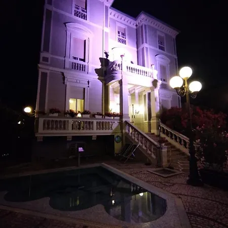 Esedra Hotell 3*