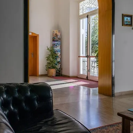 Hotel Esedra 3*