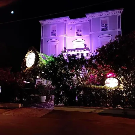 Esedra Hotel 3*